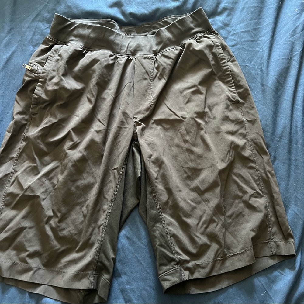 Lululemon athletic shorts 7” inseam